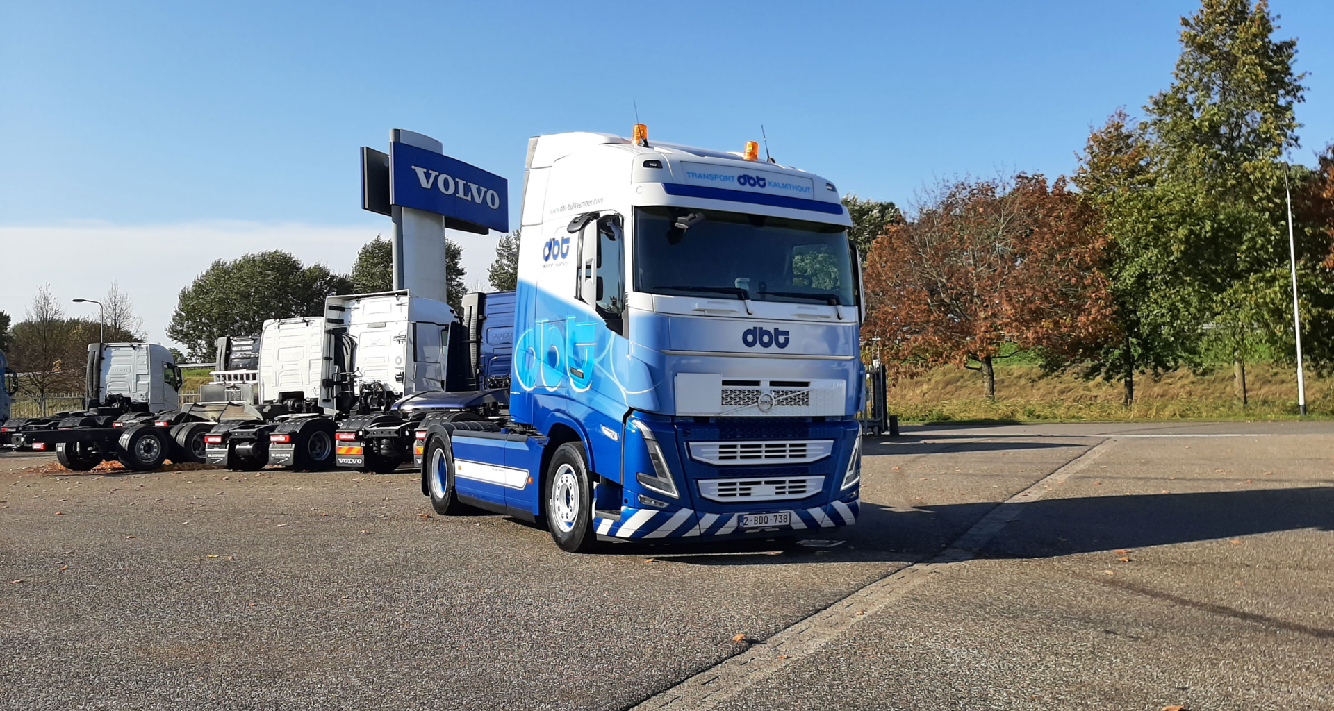 Nieuwe Volvo FH 460 4x2-trekker Voor DBT Bulktransport